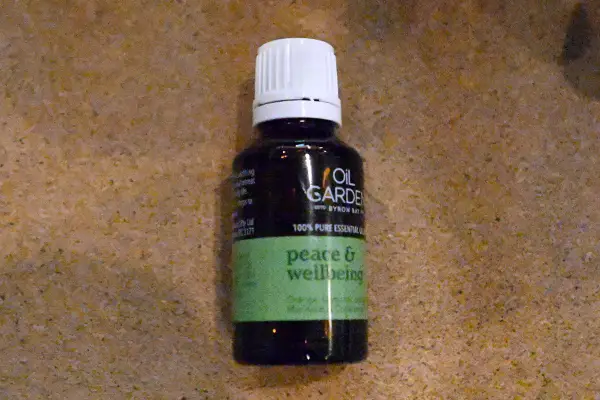 Healing-Moments-massage-and-acupuncture-essential-oils-peace-wellbeing acupuncture